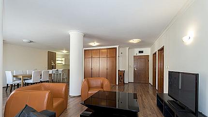 Three-bedroom apartment near National Assembly