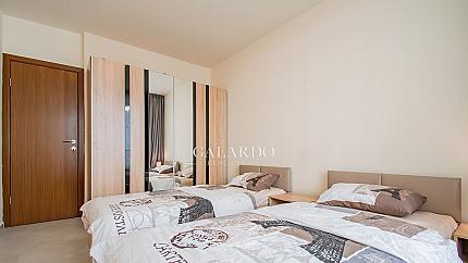 Слънчев тристаен апартамент до Paradise Center