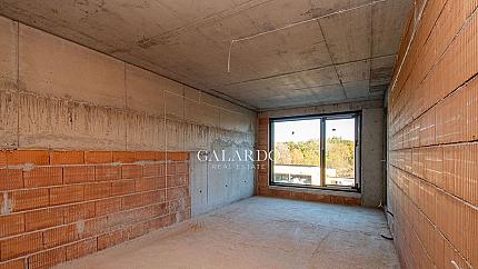 Four-room apartment with south exposure