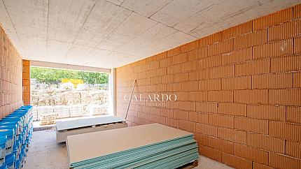 Уникален двустаен апартамент в Малинова долина