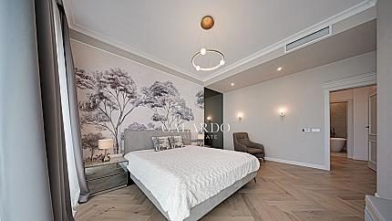 Луксозно обзаведена нова къща с 4 спални в полите на Витоша