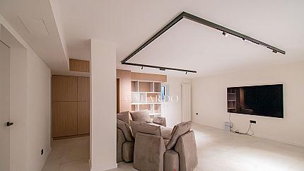 Модерна луксозна къща в затворен комплекс в полите на планина Лозен