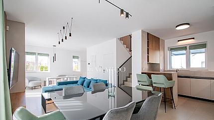 Обзаведена къща с 5 спални в Резиденшъл парк Лозен