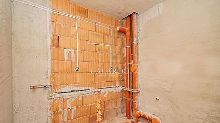 Слънчев тристаен апартамент в Малинова долина