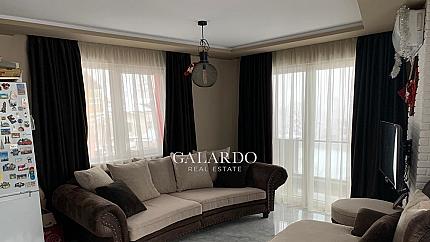 Тристаен обзаведен апартамент в Бояна