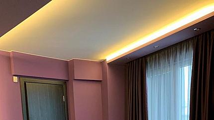 Тристаен обзаведен апартамент в Бояна