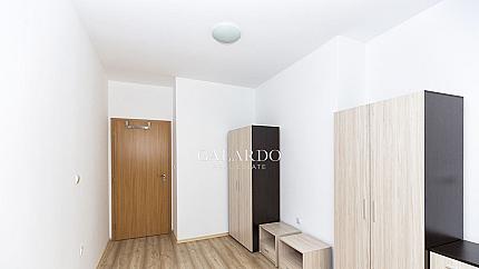 Тристаен апартамент със собствен двор в кв. Драгалевци