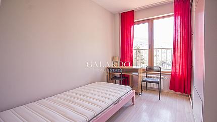 Тристаен апартамент в затворен комплекс