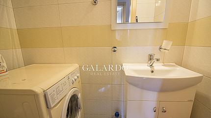 Тристаен апартамент в затворен комплекс