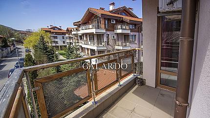 Тристаен апартамент в затворен комплекс