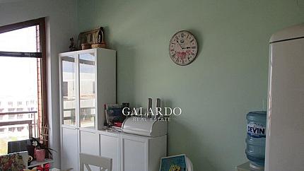 Мезонет в затворен комплекс