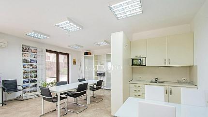 Кокетен офис за продажба в кв. Симеоново