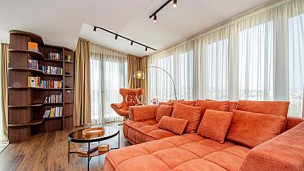 Bright south-facing furnished maisonette with panoramic views