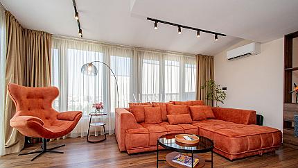 Bright south-facing furnished maisonette with panoramic views