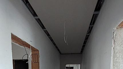 Стилен 2-стаен апартамент със собствен двор в  кв. Малинова долина