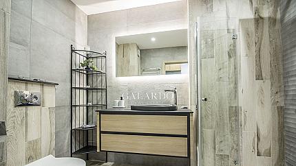 Луксозен апартамент с 3 спални в Младост 4