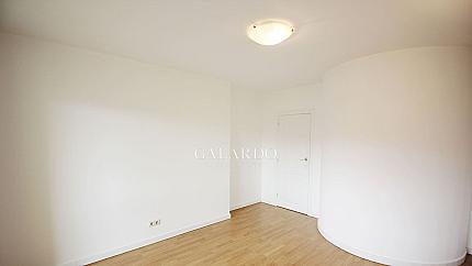 Къща под наем в затворен комплекс в кв.Витоша