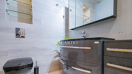 Елегантен апартамент с две спални под наем в кв. Изгрев