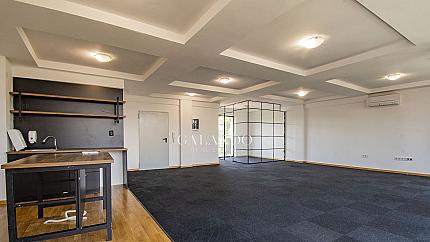 Просторен офис в нова сграда до Сточна гара