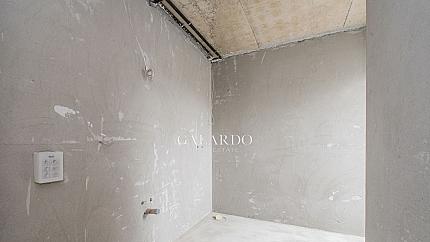 Четиристаен апартамент на две нива за продажба в кв. Дианабад