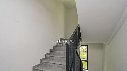 Четиристаен апартамент на две нива за продажба в кв. Дианабад