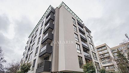 Четиристаен апартамент на две нива за продажба в кв. Дианабад