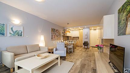 Двустаен апартамент за продажба в затворен комплекс в кв. Симеоново