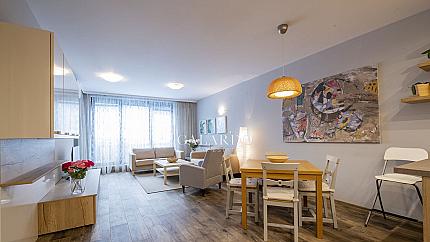 Двустаен апартамент за продажба в затворен комплекс в кв. Симеоново