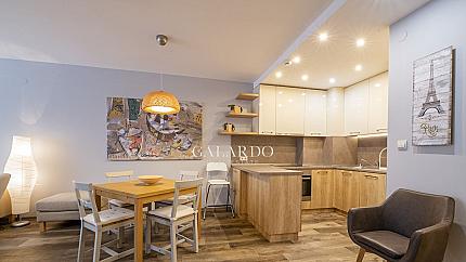 Двустаен апартамент за продажба в затворен комплекс в кв. Симеоново