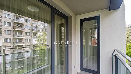 Луксозно обзаведен тристаен апартамент под наем в жк.Дианабад