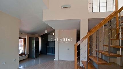 Тристаен апартамент в кв. Драгалевци