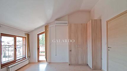 Тристаен апартамент в кв. Драгалевци