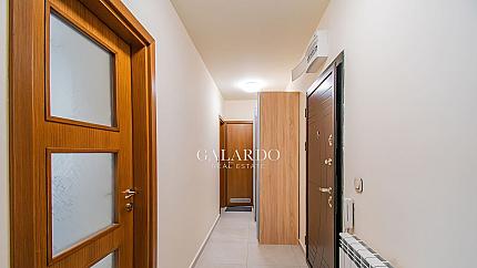 Слънчев тристаен апартамент до Paradise Center