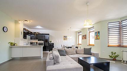 Apartment in a representative building next to the National Theater