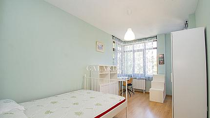 Apartment in a representative building next to the National Theater