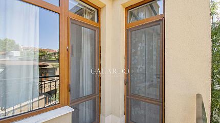 Apartment in a representative building next to the National Theater