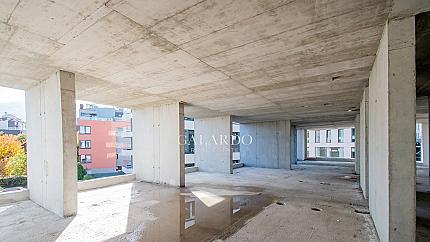 Уникален 4-стаен апартамент за продажба