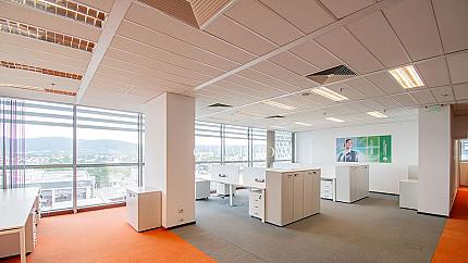 Офис площи под наем в Benchmark Business Center – Символът на модерния бизнес в София