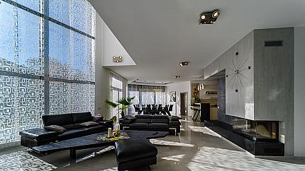 New designer house with furniture and yard, v.z. Bunker