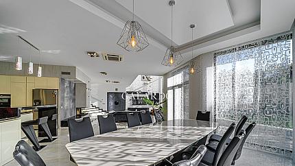 New designer house with furniture and yard, v.z. Bunker