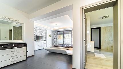 New designer house with furniture and yard, v.z. Bunker