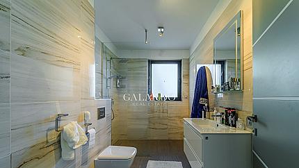 New designer house with furniture and yard, v.z. Bunker