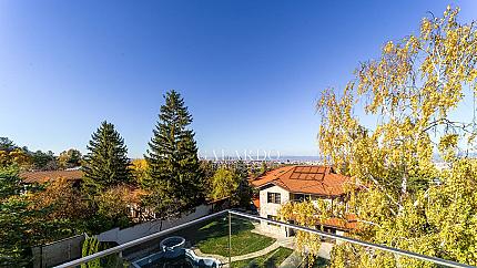 New designer house with furniture and yard, v.z. Bunker