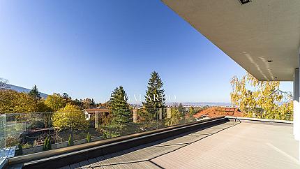 New designer house with furniture and yard, v.z. Bunker
