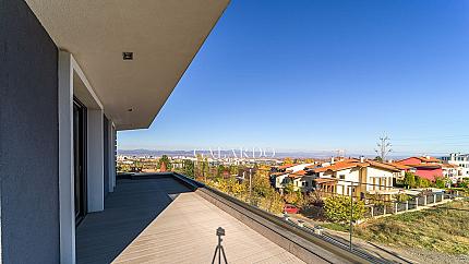 New designer house with furniture and yard, v.z. Bunker