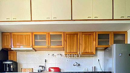 Просторен апартамент в сърцето на София