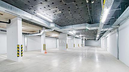 Двустаен апартамент със собствен двор в SouthEnd Residence