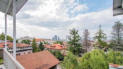 Уникален мезонет под наем в Лозенец