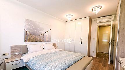 Луксозен четиристаен апартамент под наем в Симеоново