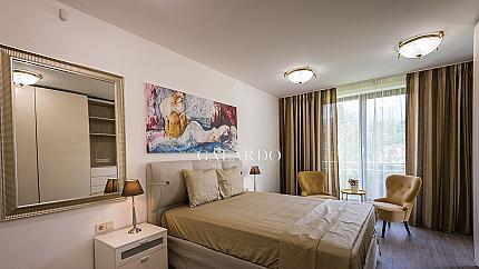 Луксозен четиристаен апартамент под наем с красива гледка към Витоша в Симеоново